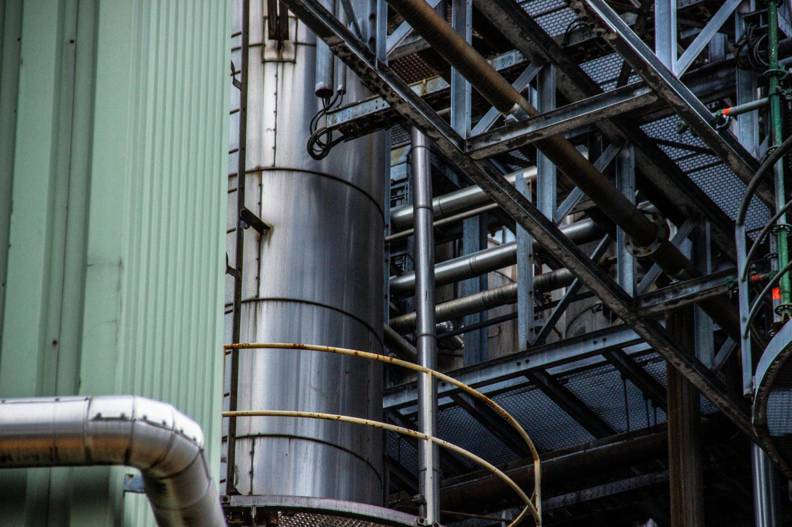 INDUSTRIAL PLANT